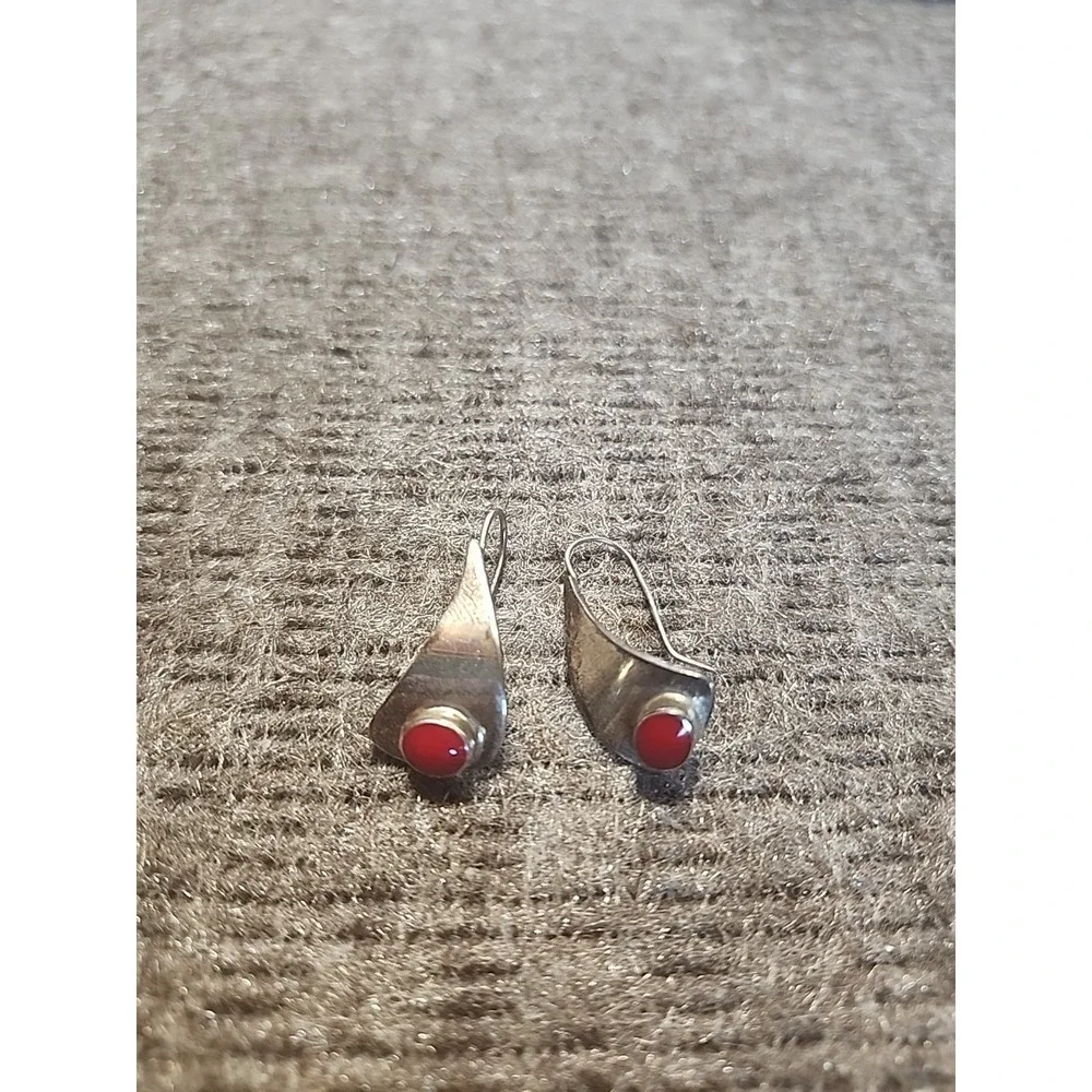 sterling silver earrings With Red Coral Stone‎